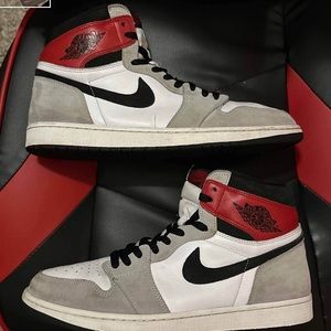 Jordan 1 Light Smoke Grey